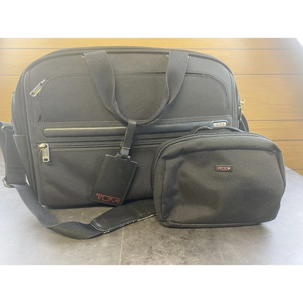 Tumi Ballistic Nylon Briefcase/Carry on with Split Travel Toiletry Kit-22154D4‎